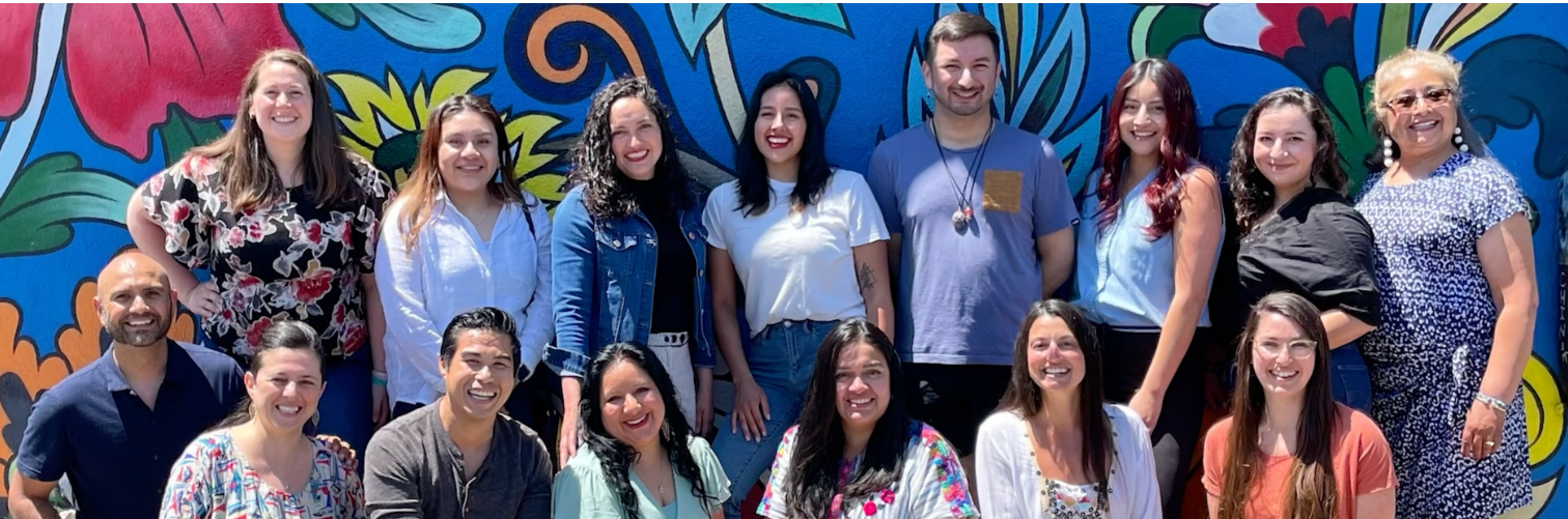 Un grupo de profesionales de la salud tradicionales de Familias en Acción.